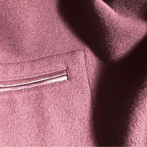 Ralph Lauren Collection Pre-Fall ‘17 Winsor Burgundy Wool-Cashmere Lambskin Cape - Picture 14 of 17